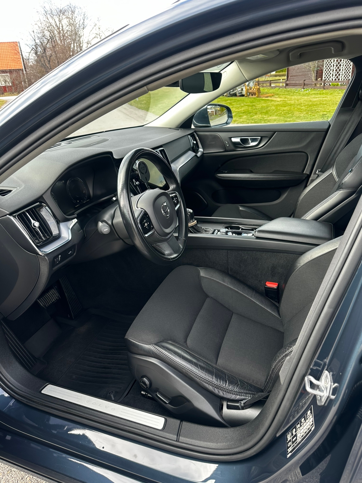 Volvo V60 2021, kuva 5/10