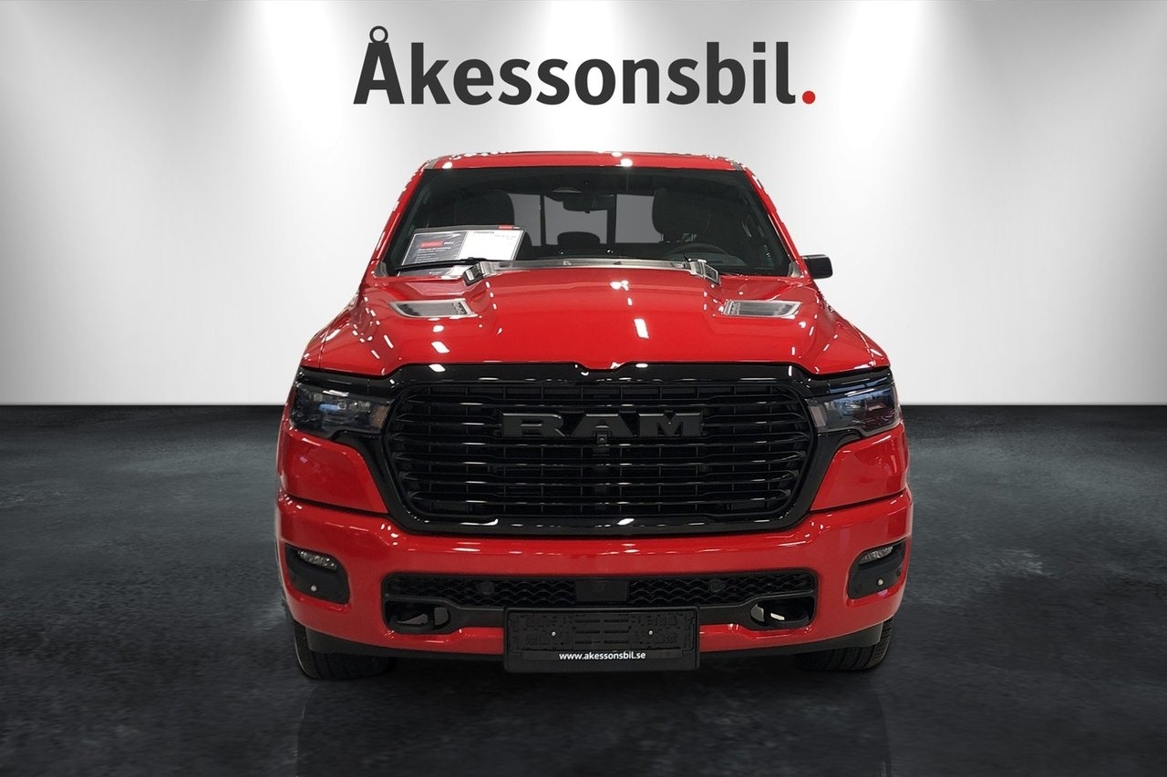RAM 1500 Laramie Night Edition 2025, bild 2/10