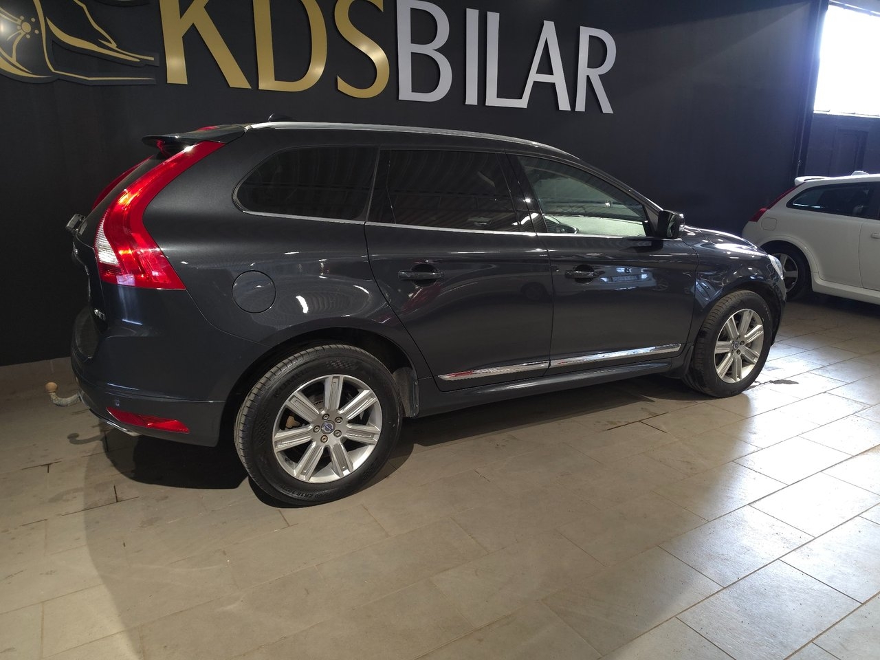Volvo XC60 2017, kuva 4/10