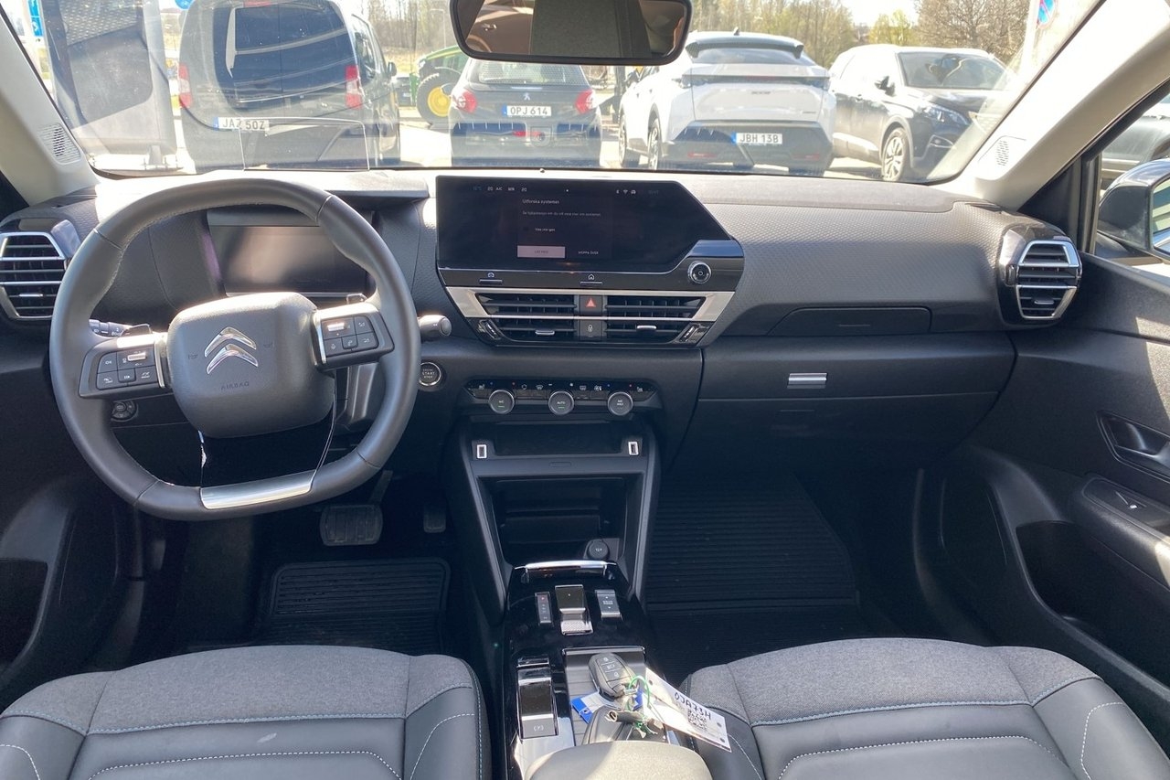 Citroen C4 Shine PureTech 130 HK Automat 2024, bild 6/8