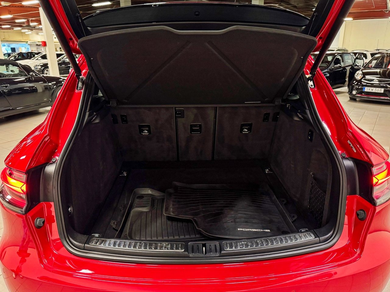 Porsche Macan S PDK 354hk 2020, bild 7/8