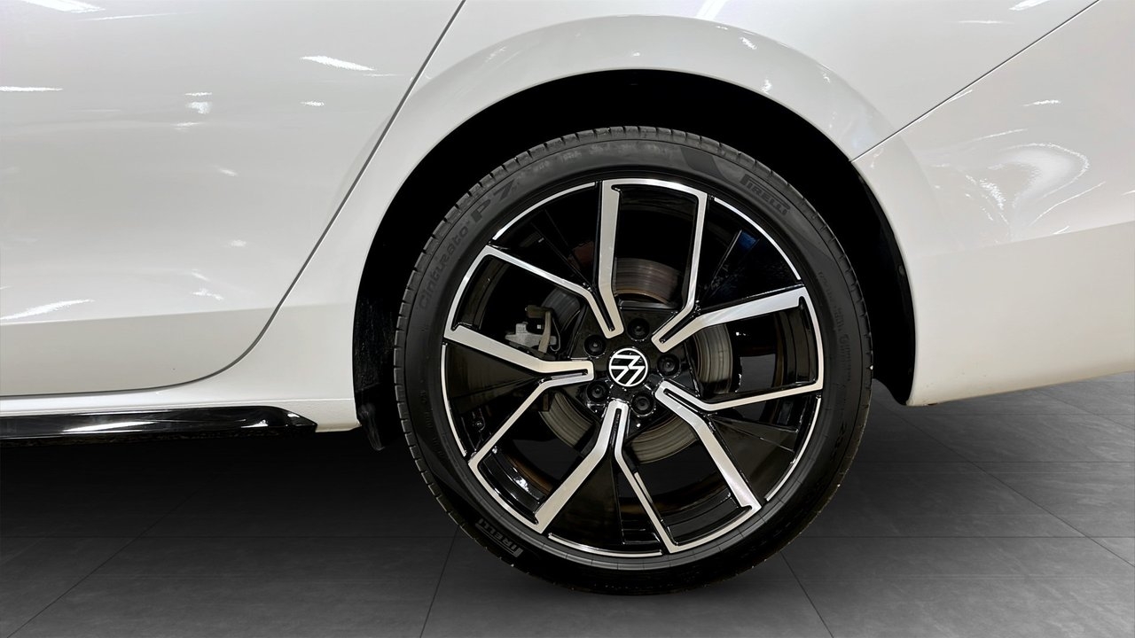Volkswagen Passat 2025, bild 7/17