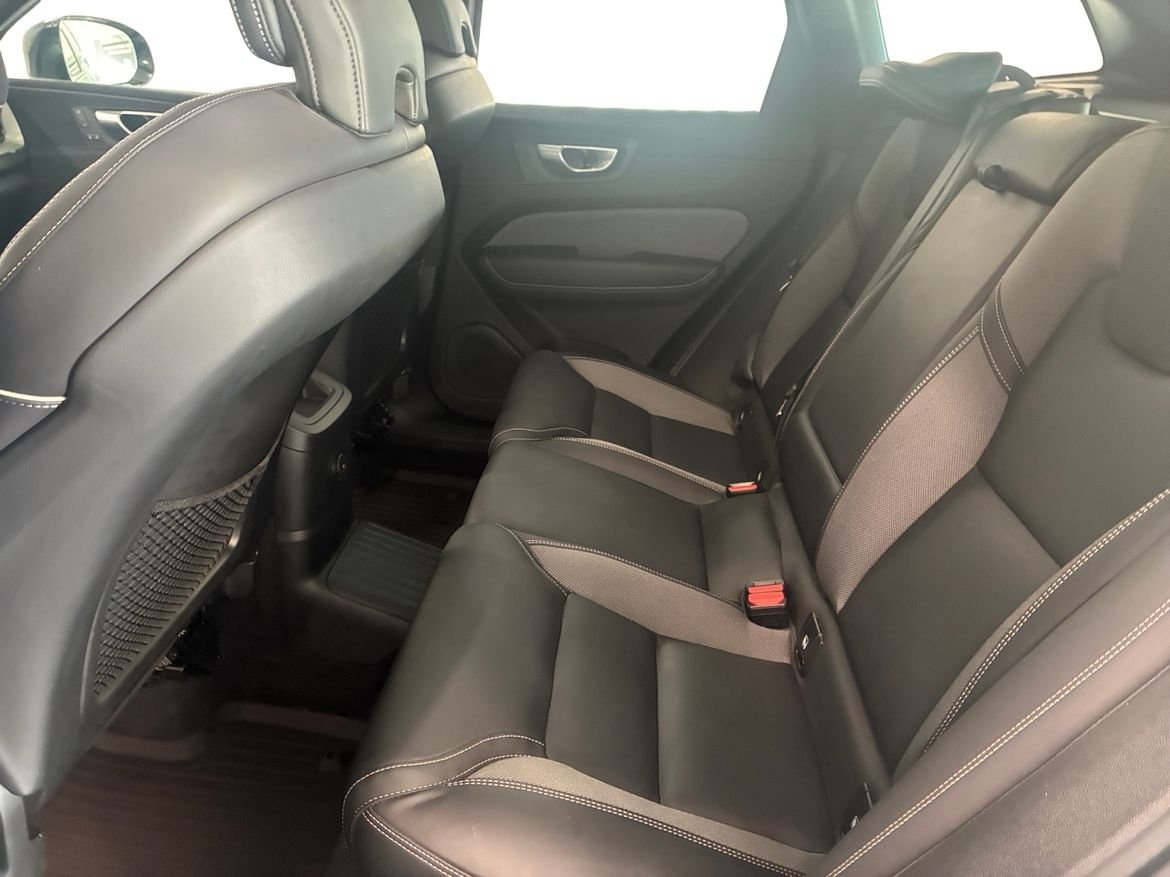 Volvo XC60 Recharge T6 Plus Dark Edition 2024, bild 6/16