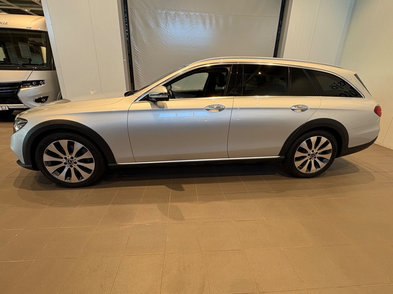 Mercedes-Benz E 2019, bild 4/10