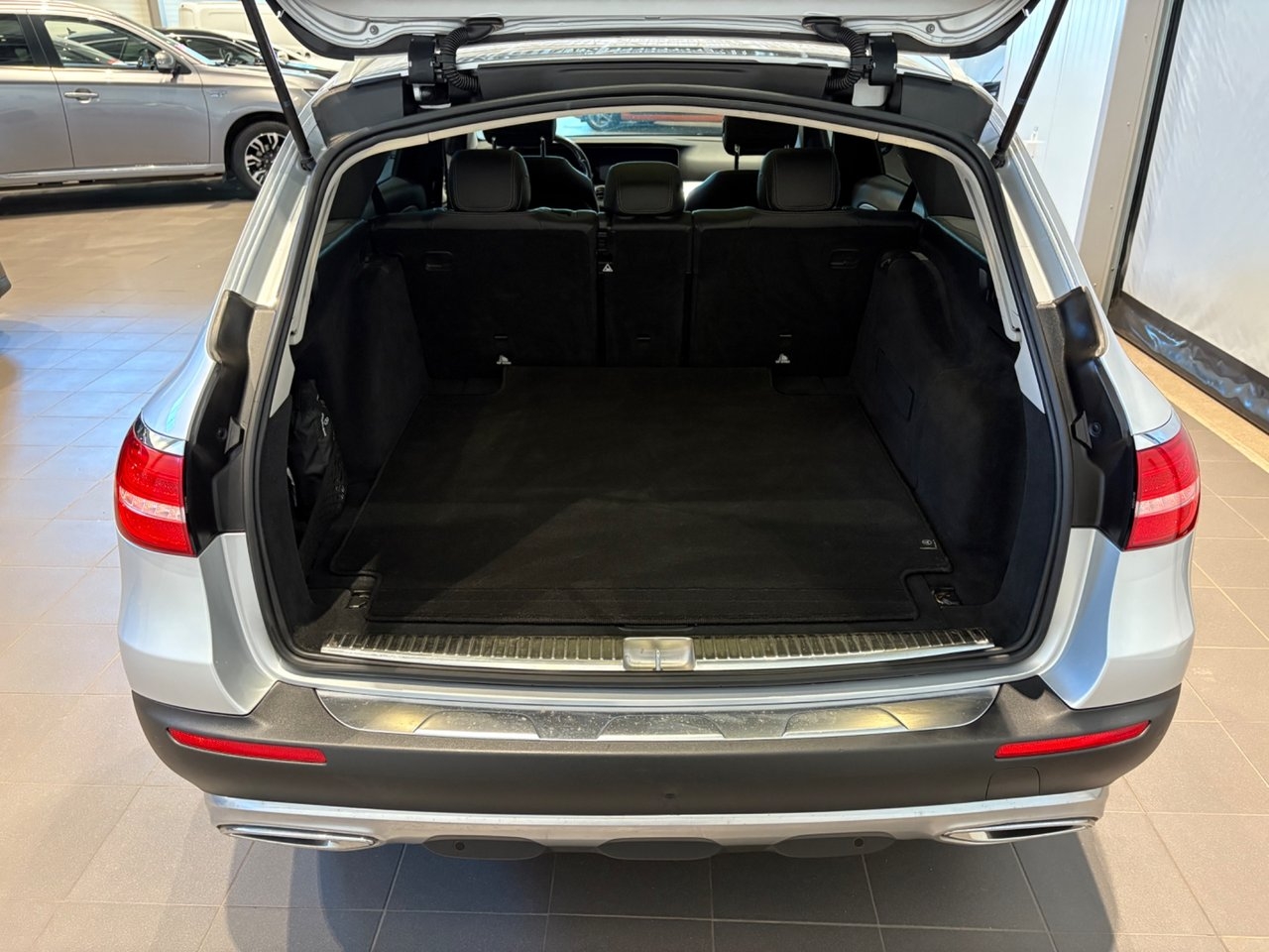 Mercedes-Benz E 2019, bild 7/10