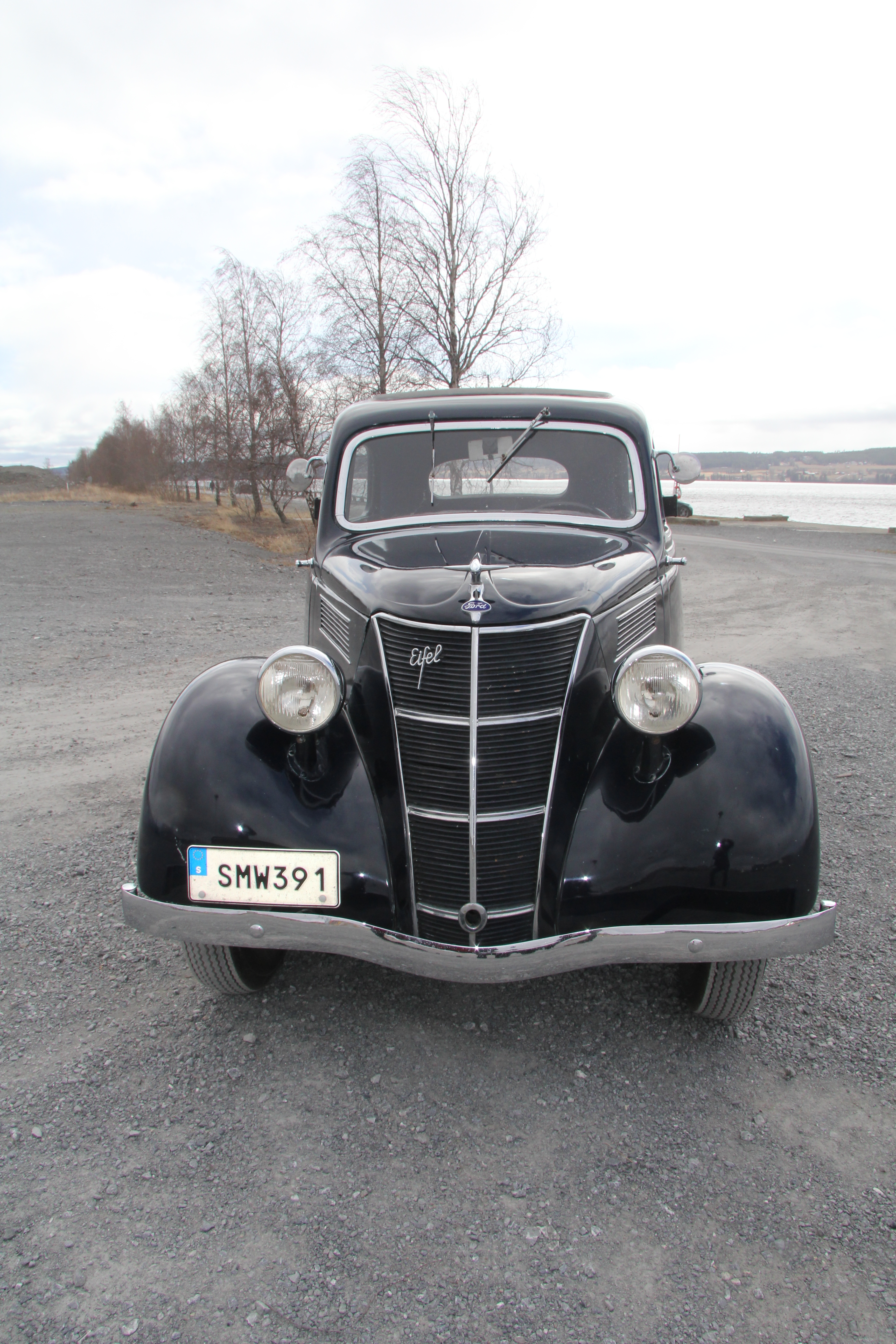 Ford Eifel 1.2 Manuell 1938, bild 3/10