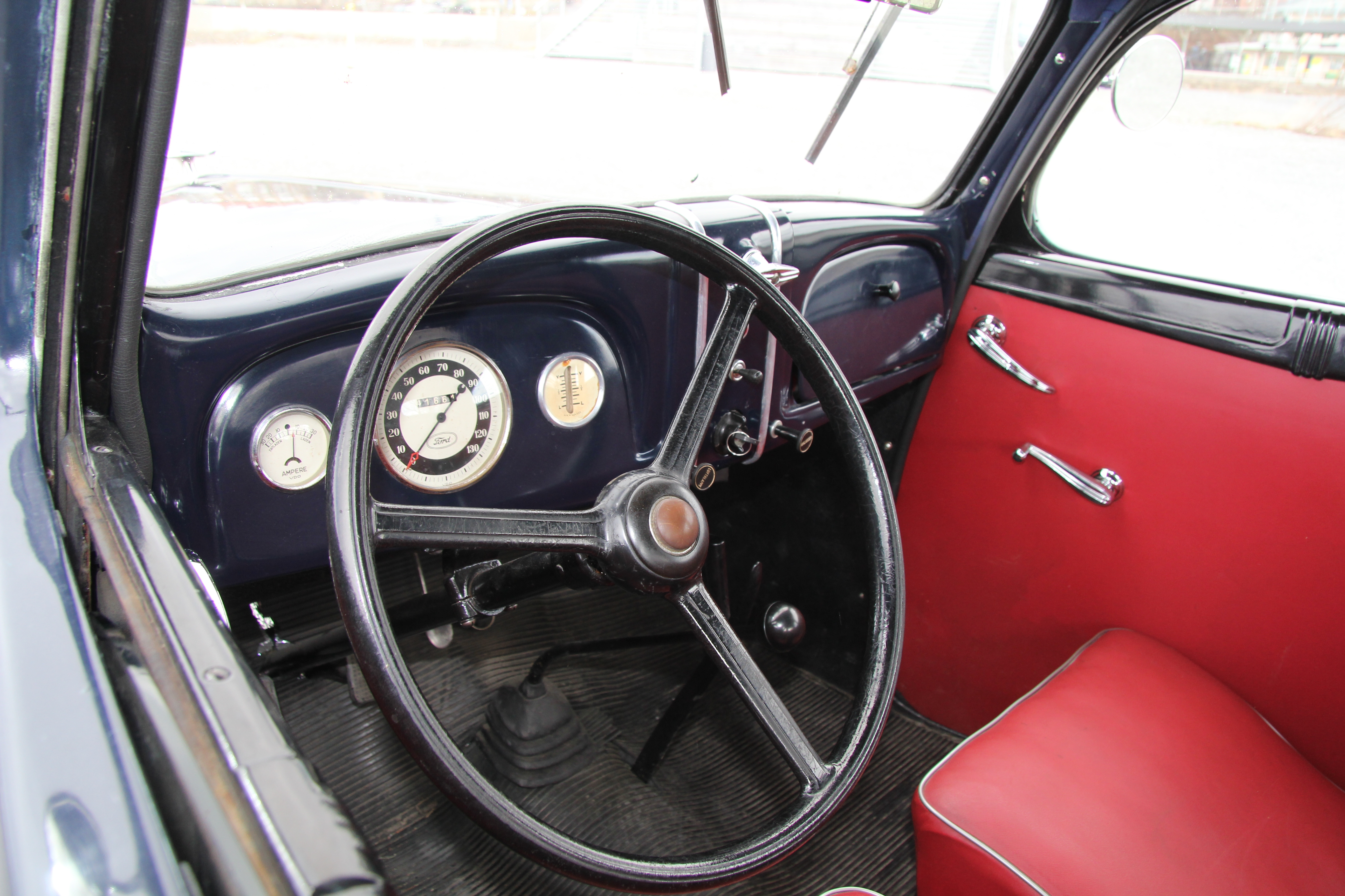 Ford Eifel 1.2 Manuell 1938, bild 7/10