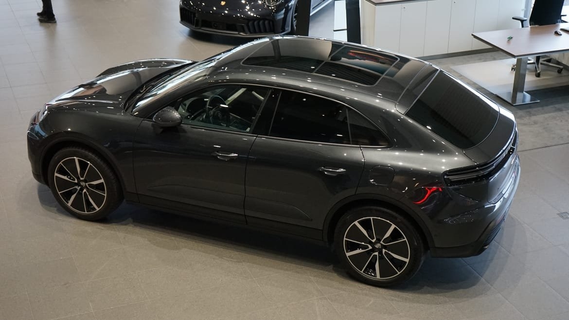 Porsche Macan Electric 2025, photo 3/8