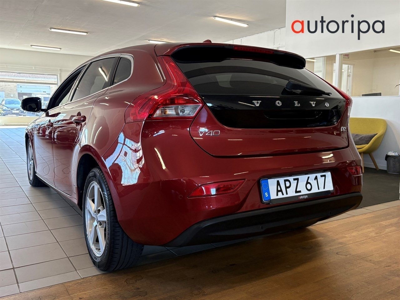 Volvo V40 D2 Momentum Automat 115hk 2015, bild 3/10