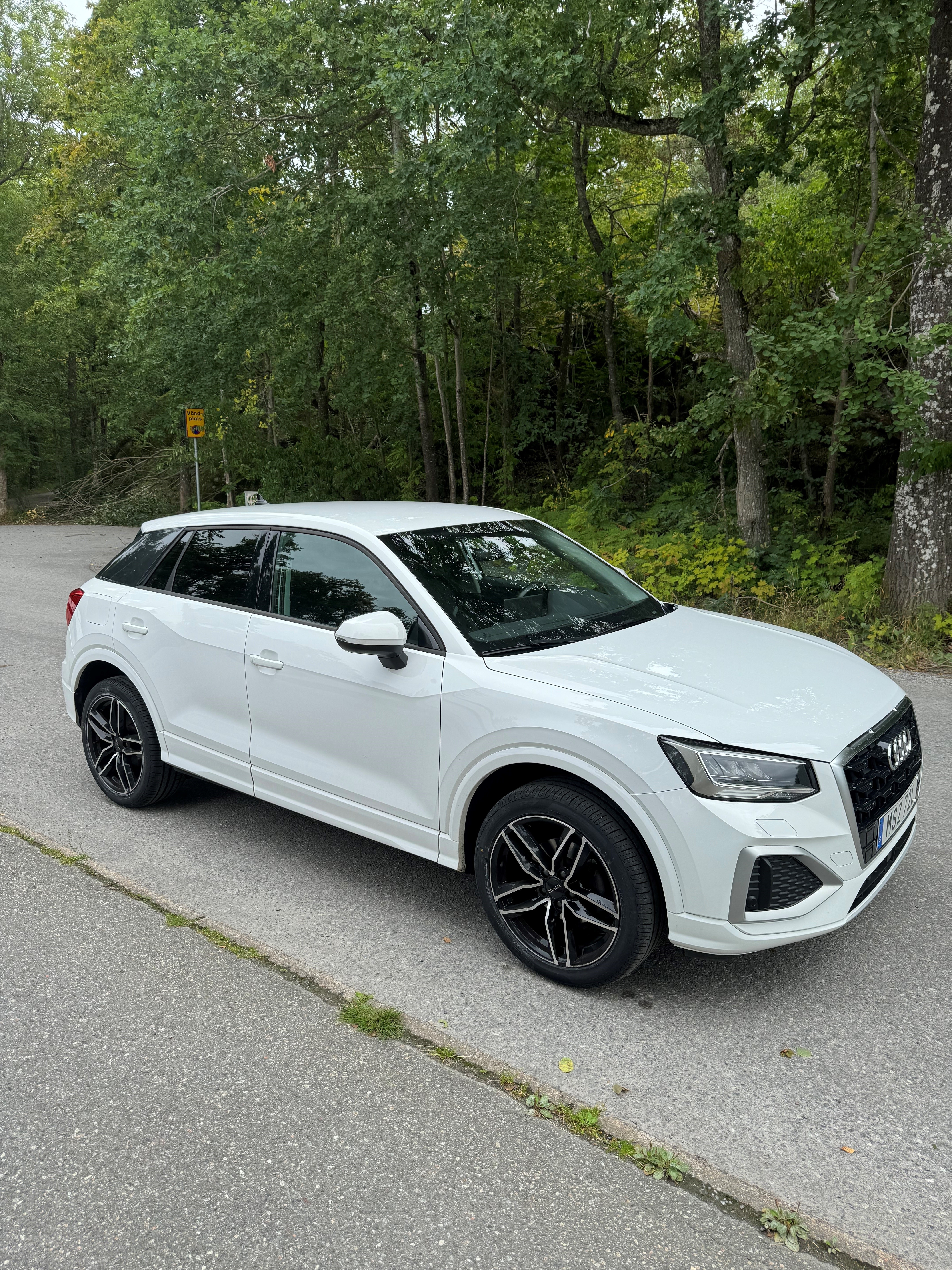 Audi Q2 35 TFSI S Tronic 2021, bild 2/3