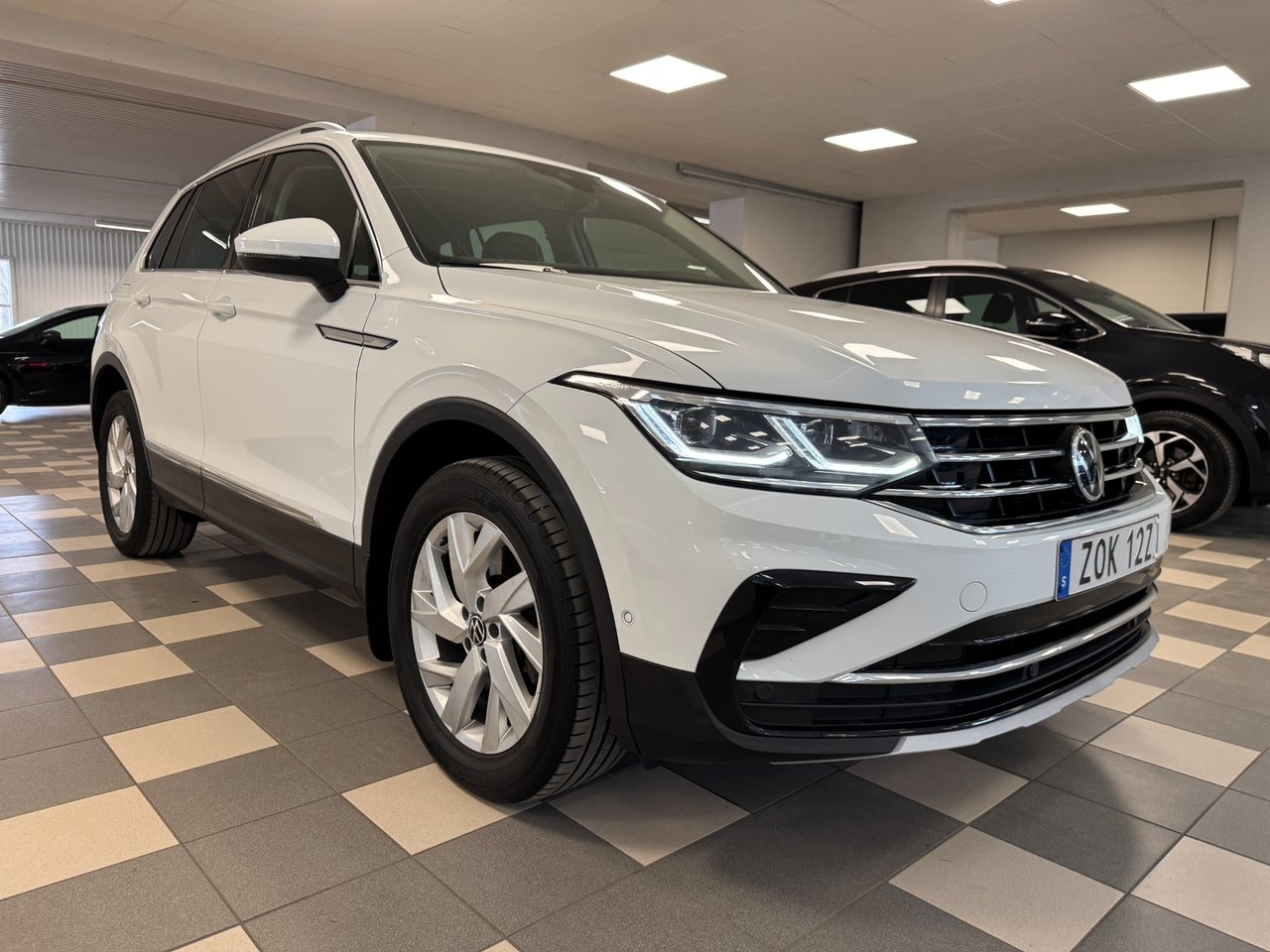 Volkswagen Tiguan 2021, photo 4/10
