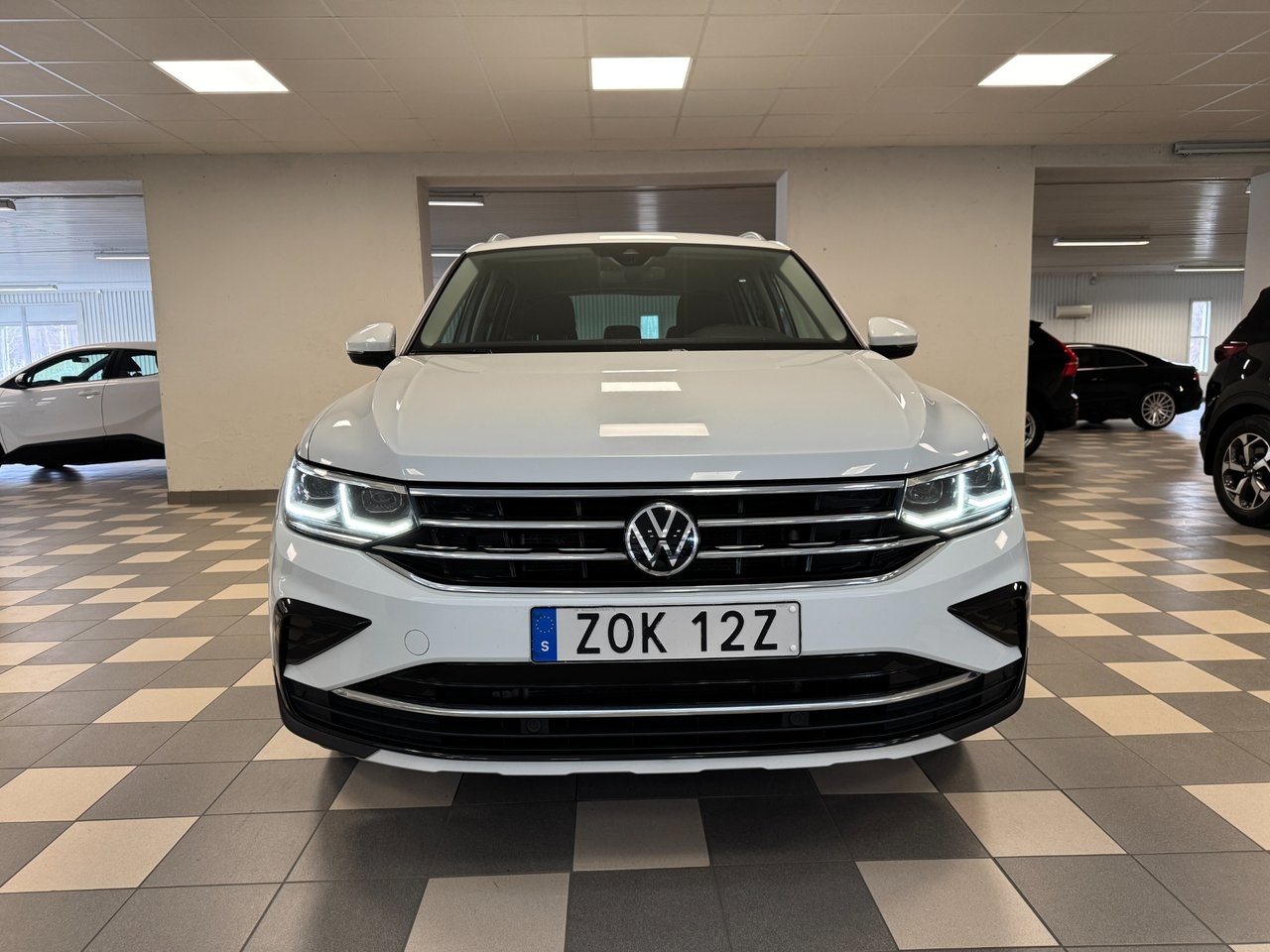 Volkswagen Tiguan 2021, photo 3/10