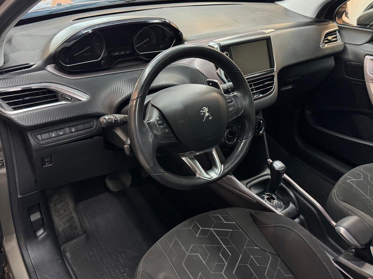 Peugeot 2008 1.2 VTi EGS Euro 6 2014, bild 7/10