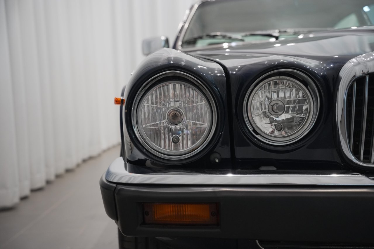Daimler Double Six 1993, bild 7/10