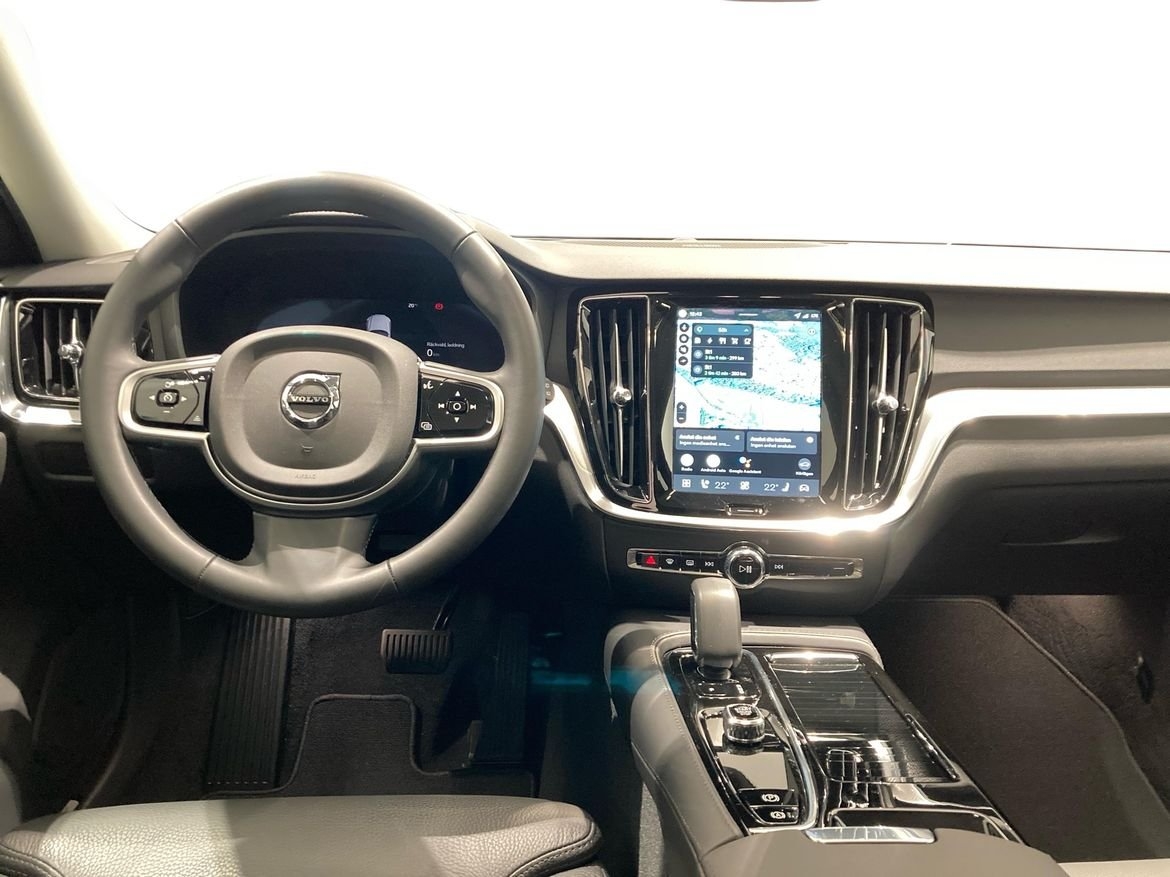 Volvo V60 T6 Plus Dark Nordic Edition 2026, photo 5/10