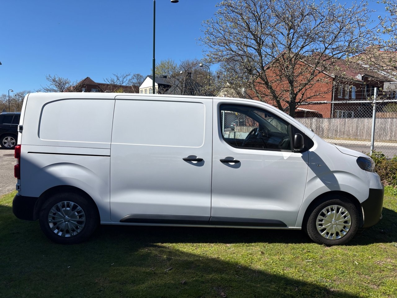 Toyota Proace Electric 75 75 kWh 2024, bild 2/10