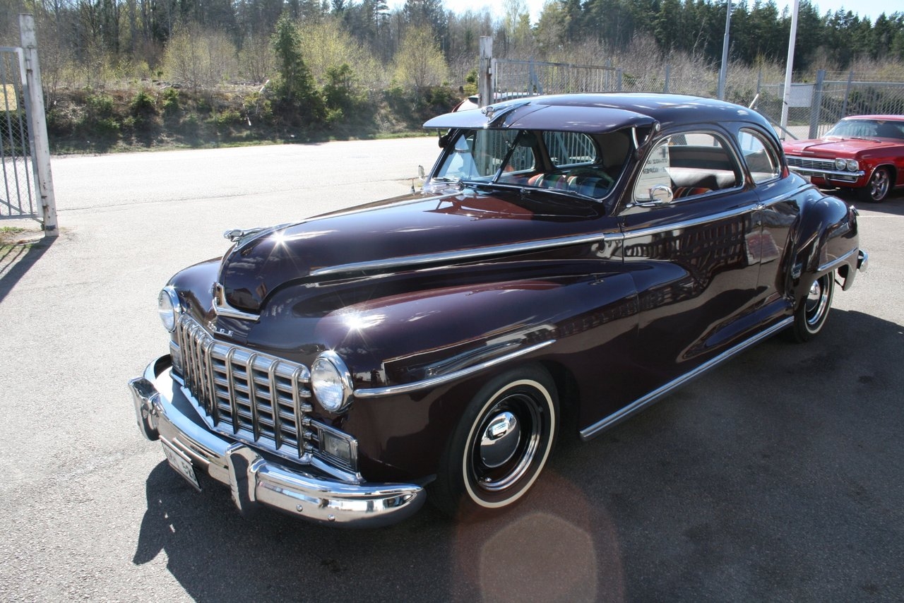 Dodge Custom