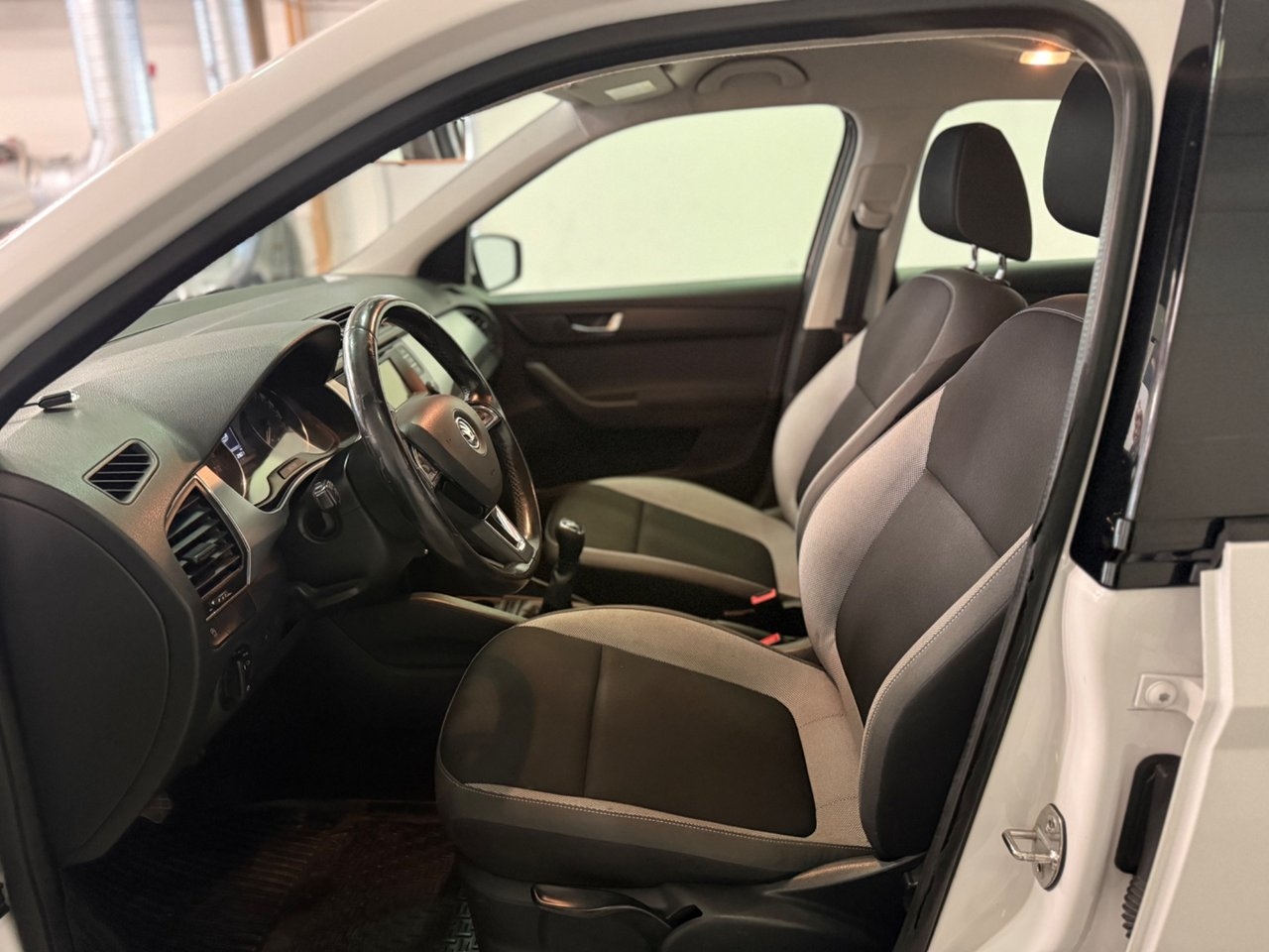 Skoda Fabia 1.4 TDI Ambition Euro 6 2017, bild 7/10