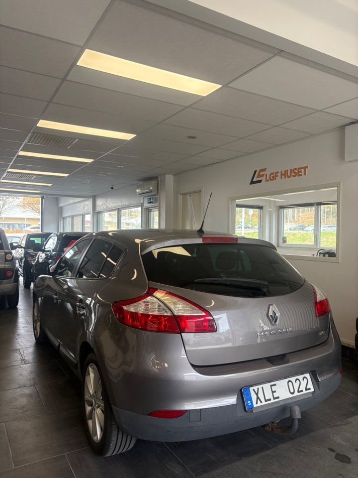Renault Megane 2011, bild 2/8