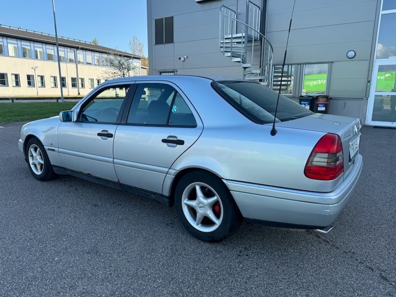 Mercedes-Benz C 220 Manuell 1995, bild 5/6