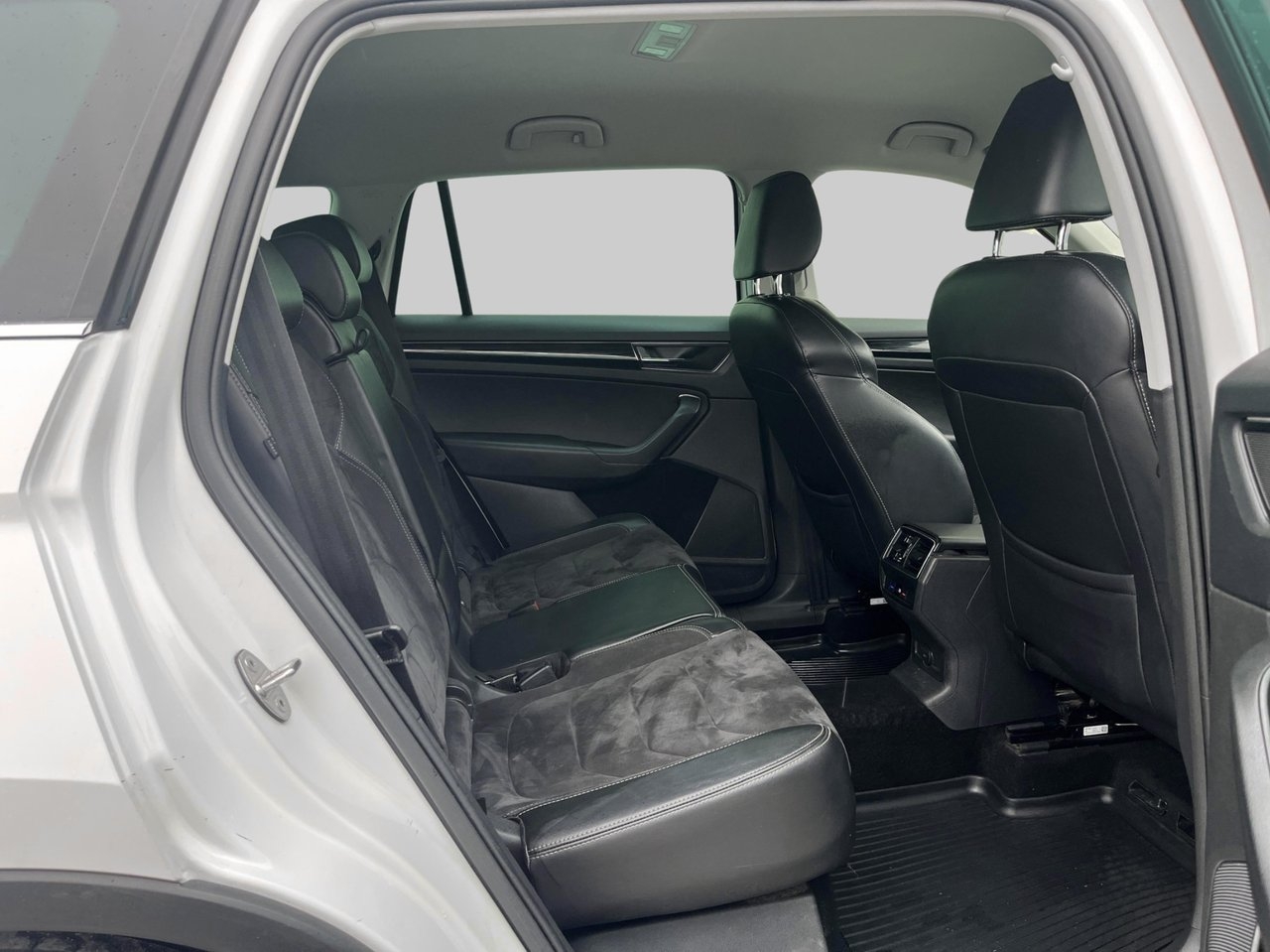 Skoda Kodiaq 2018, bild 6/10