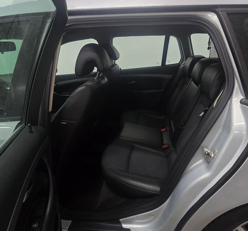 Saab 9-3 2010, photo 2/5