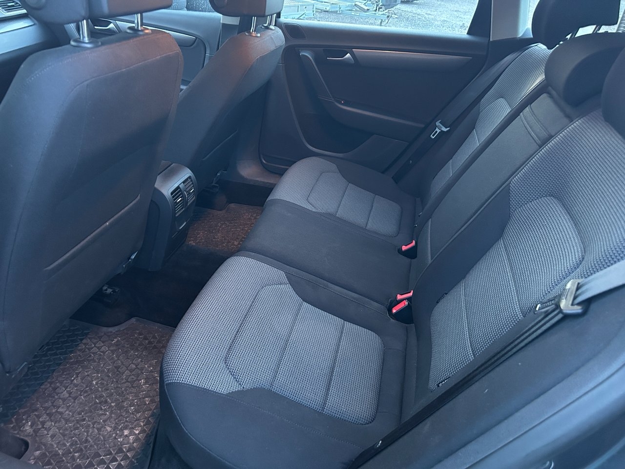 Volkswagen Passat 2014, bild 6/13