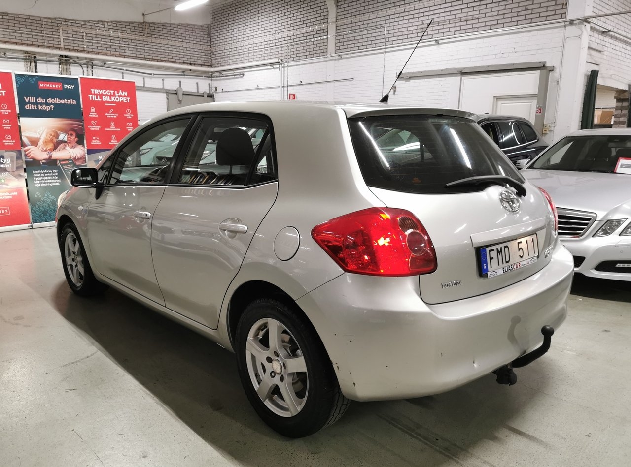 Toyota Auris 2007, photo 3/10