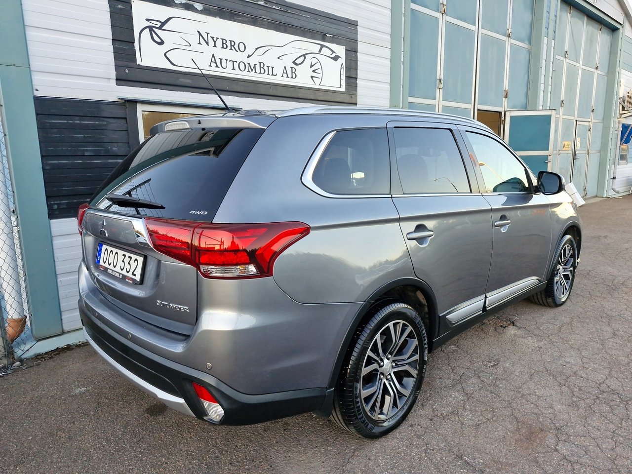 Mitsubishi Outlander 2016, bild 3/10