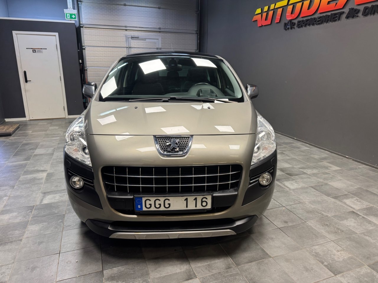 Peugeot 3008 1.6 HDi FAP EGS Automat 2009, bild 3/10