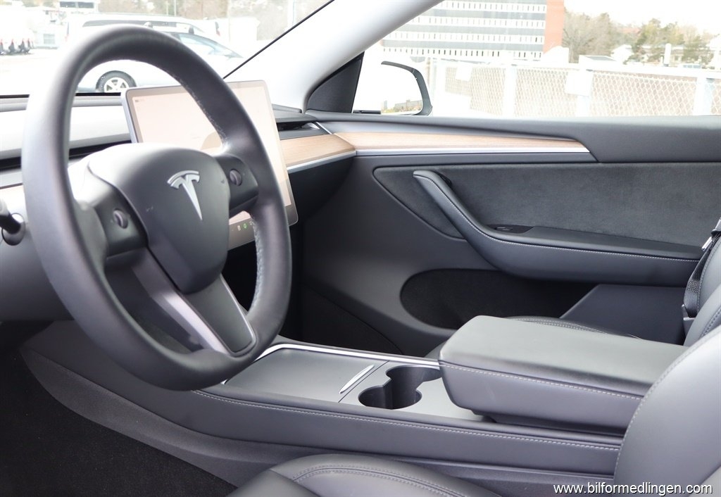 Tesla Model Y AWD Performance 1 ägare 2022, bild 5/10