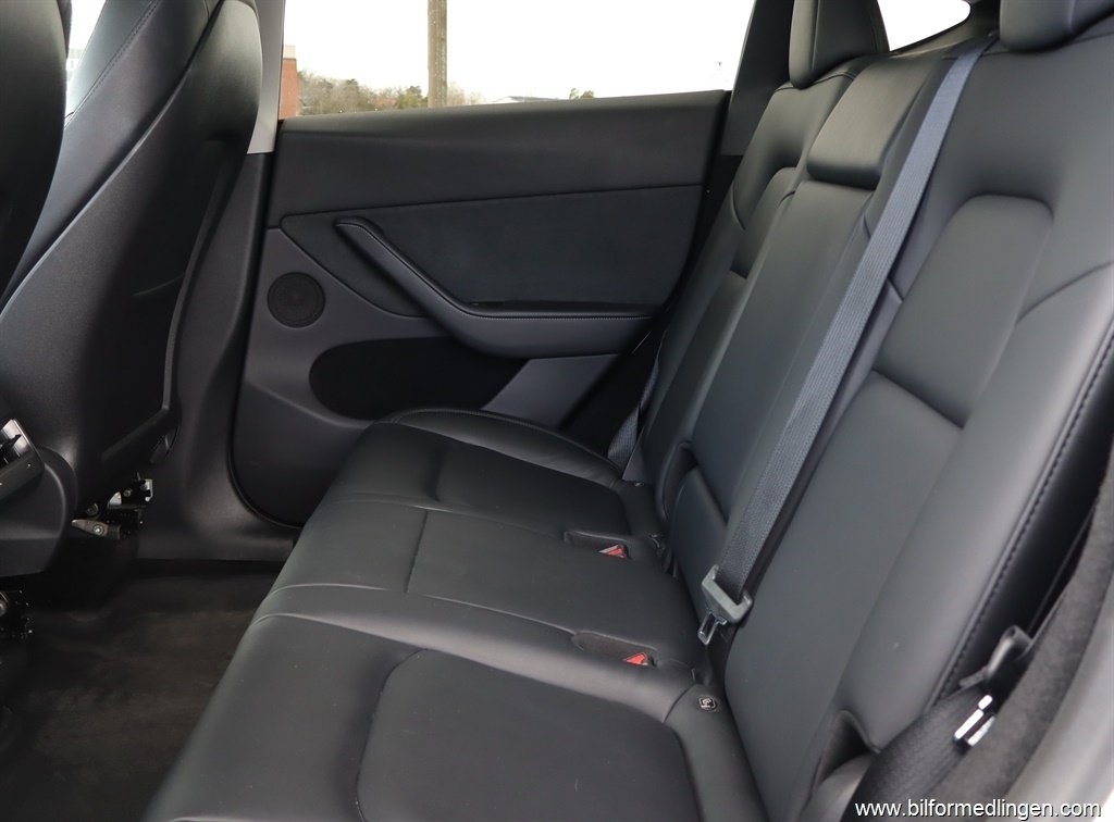 Tesla Model Y AWD Performance 1 ägare 2022, bild 7/10
