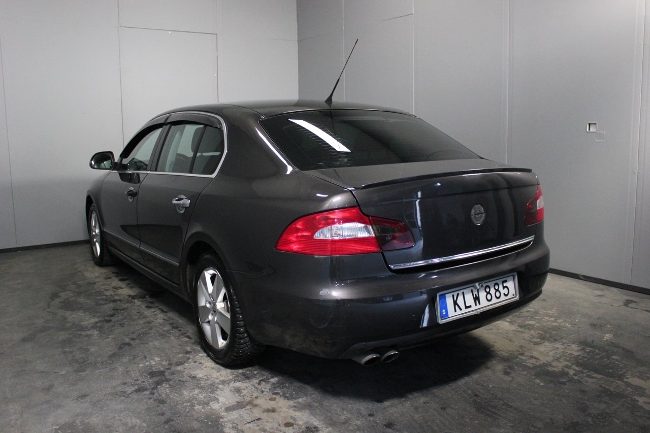 Skoda Superb 2009, bild 3/10
