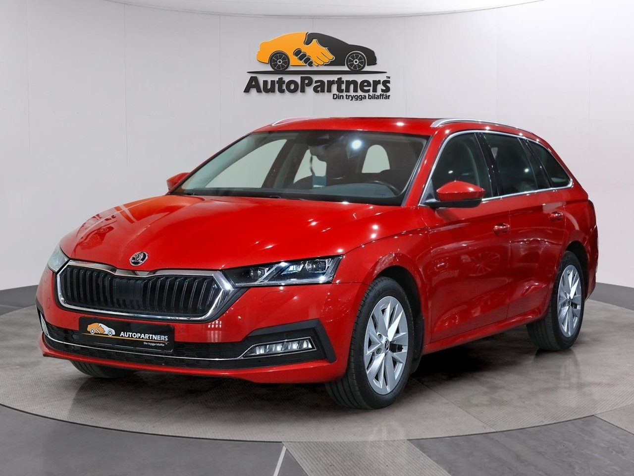 Skoda Octavia 2022, bild 2/26