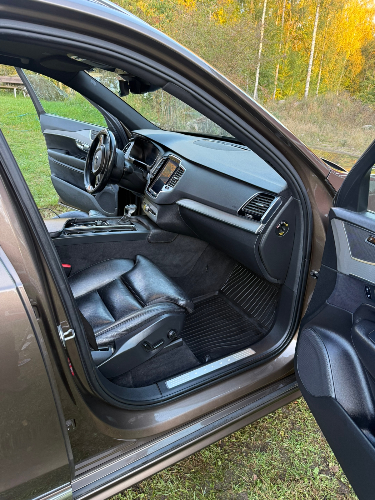 Volvo XC90 D5 2016, kuva 6/10