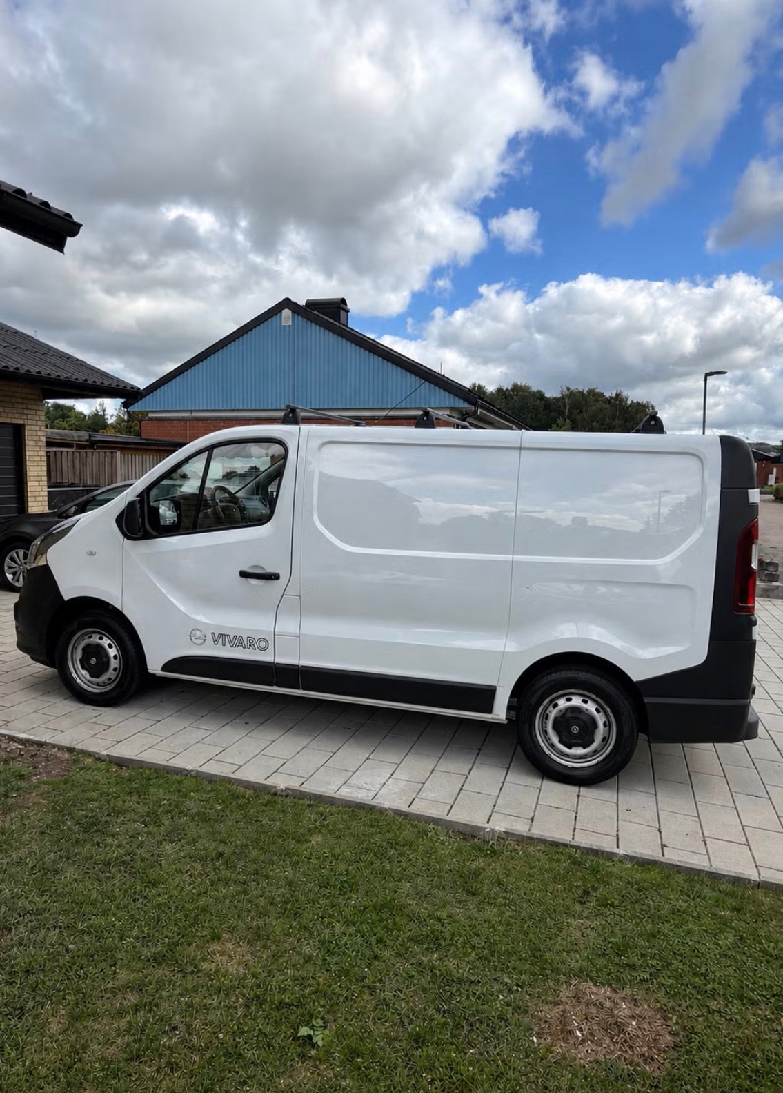 Opel Vivaro 2016, bild 2/7