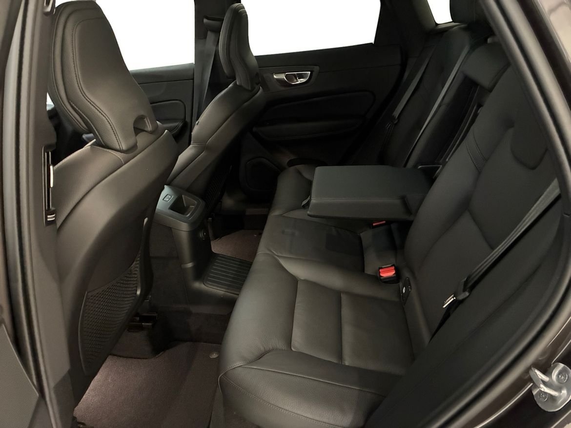 Volvo XC60 T6 Plus Dark Nordic Edition 2025, bild 7/10