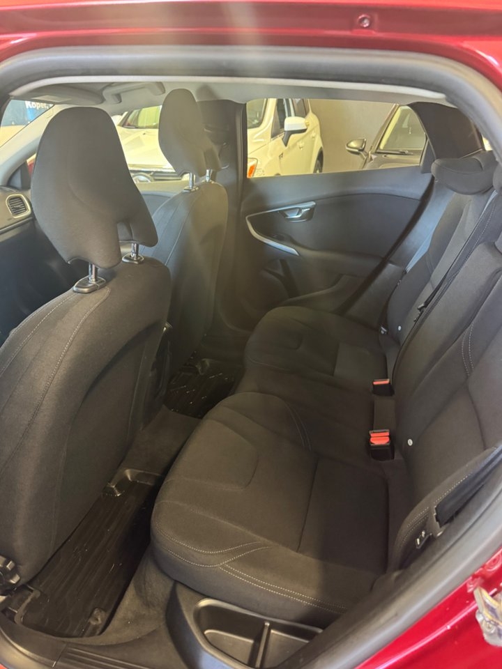Volvo V40 D2 Kinetic Euro 6/Nyservad 2017, bild 6/10