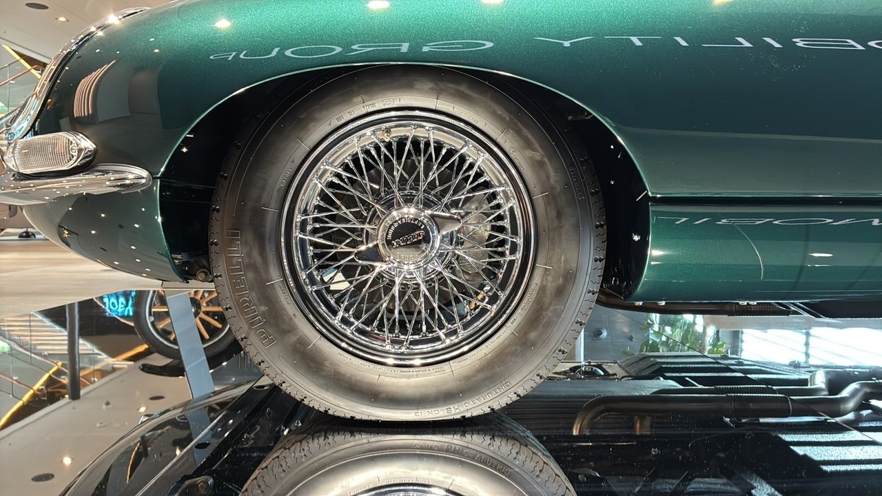 Jaguar E-Type 1965, bild 5/8