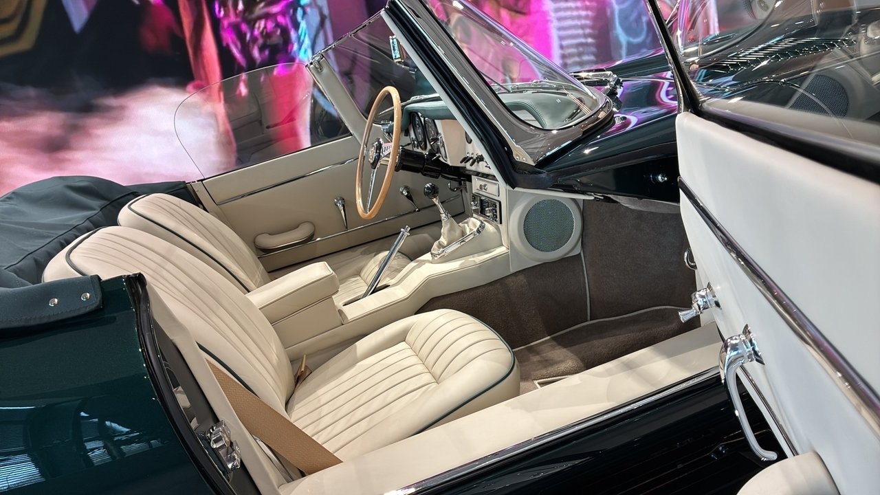 Jaguar E-Type 1965, bild 7/8