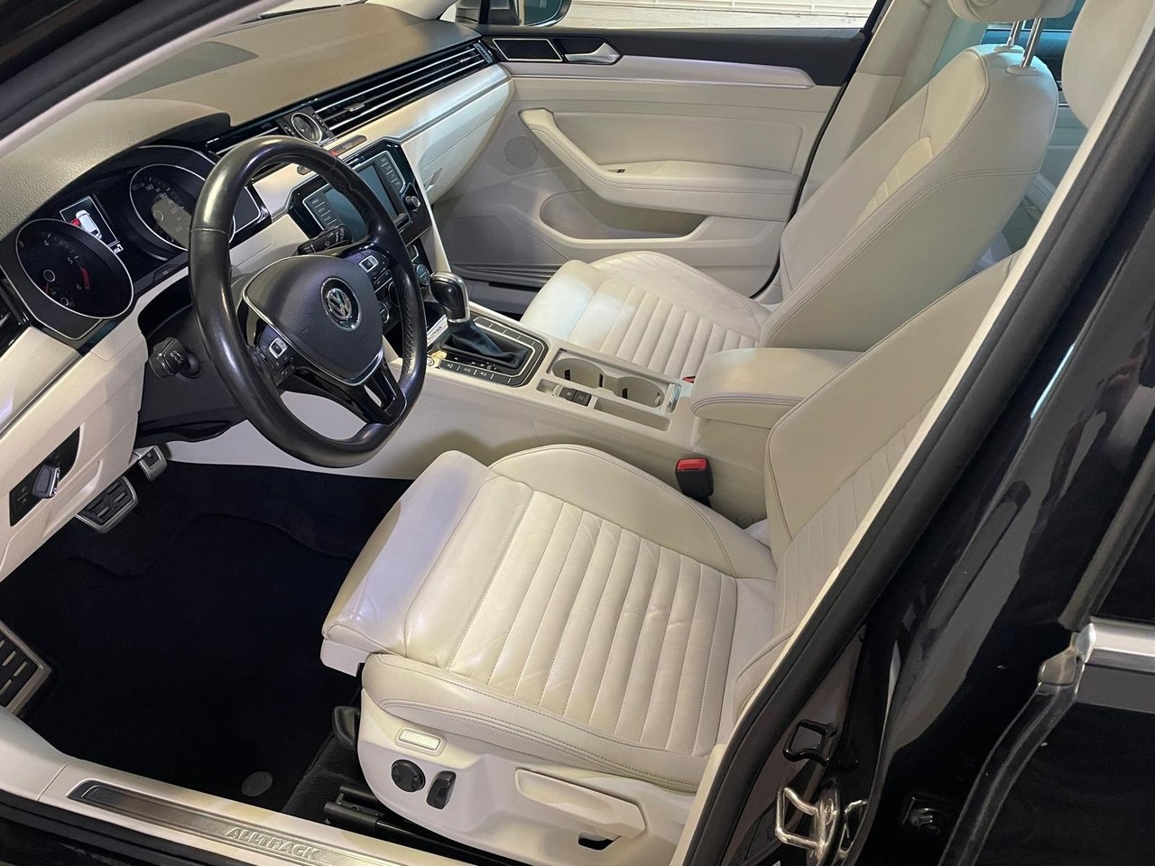 Volkswagen Passat 2016, bild 5/20