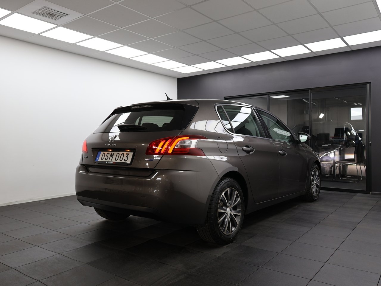 Peugeot 308 2014, kuva 7/10