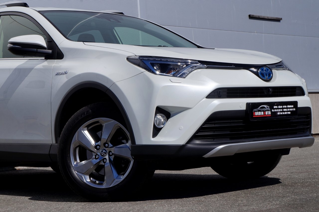 Toyota RAV4 2016, bild 2/25