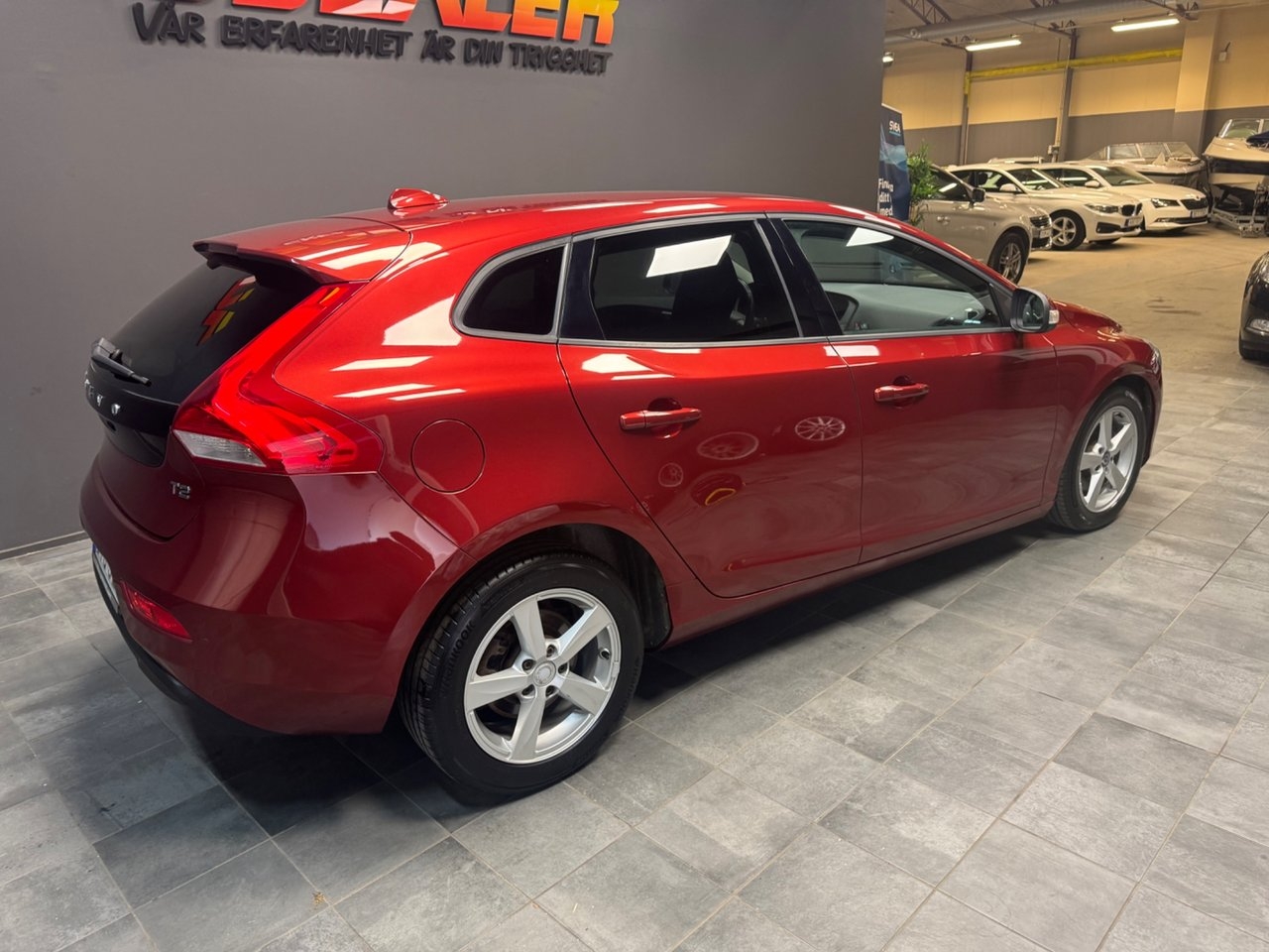 Volvo V40 T2 Kinetic Euro 6 122hk 2016, kuva 5/7