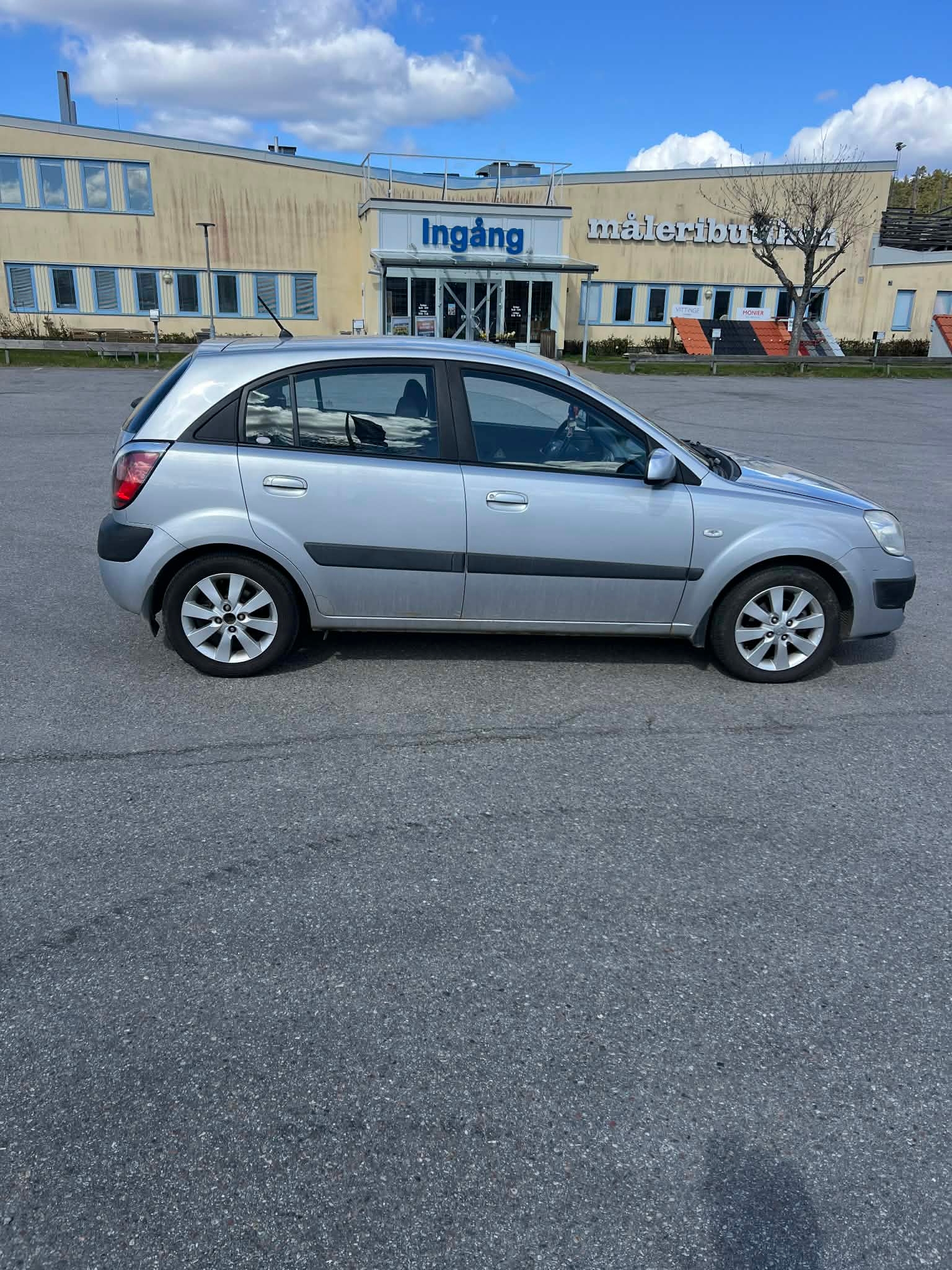 Kia Rio 1.5 CRDi Manuell 2007, bild 7/8