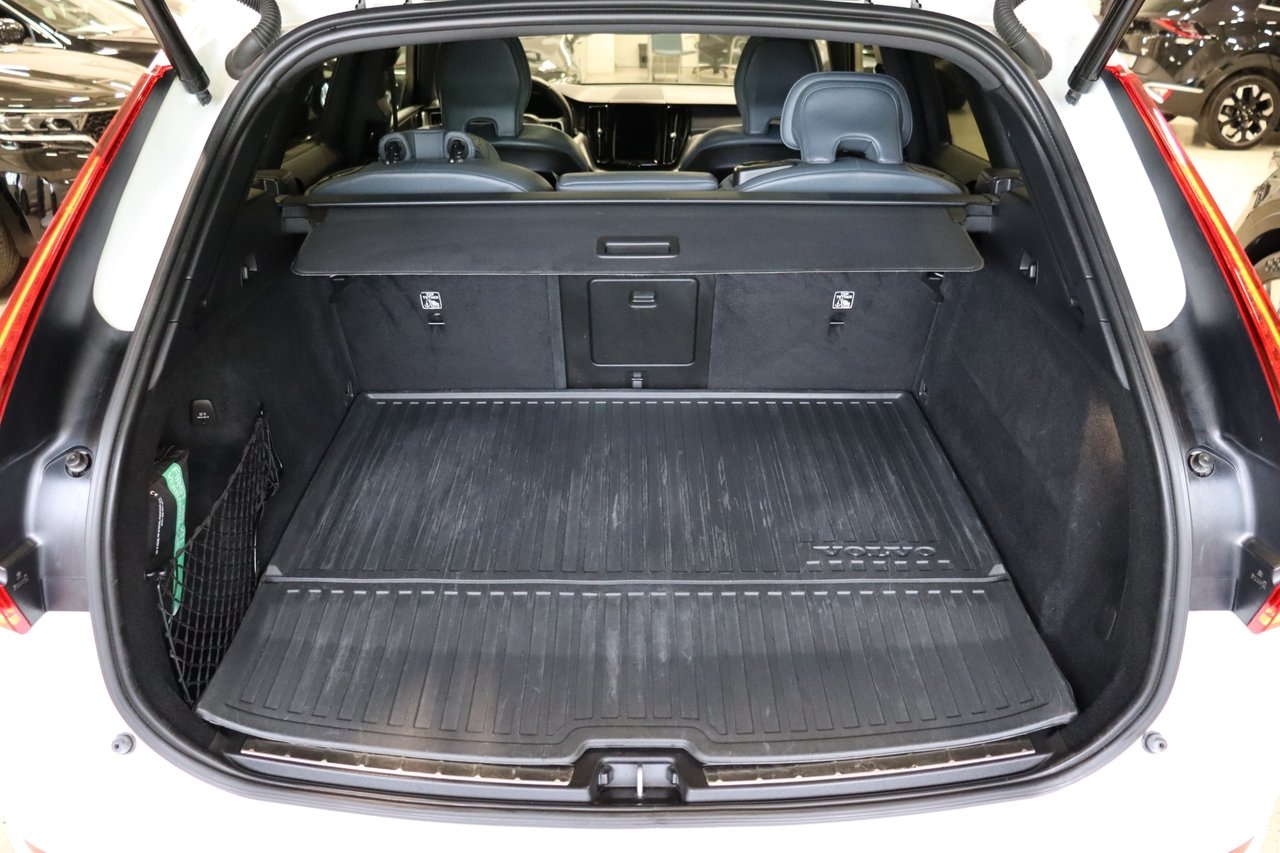 Volvo XC60 2022, bild 7/10