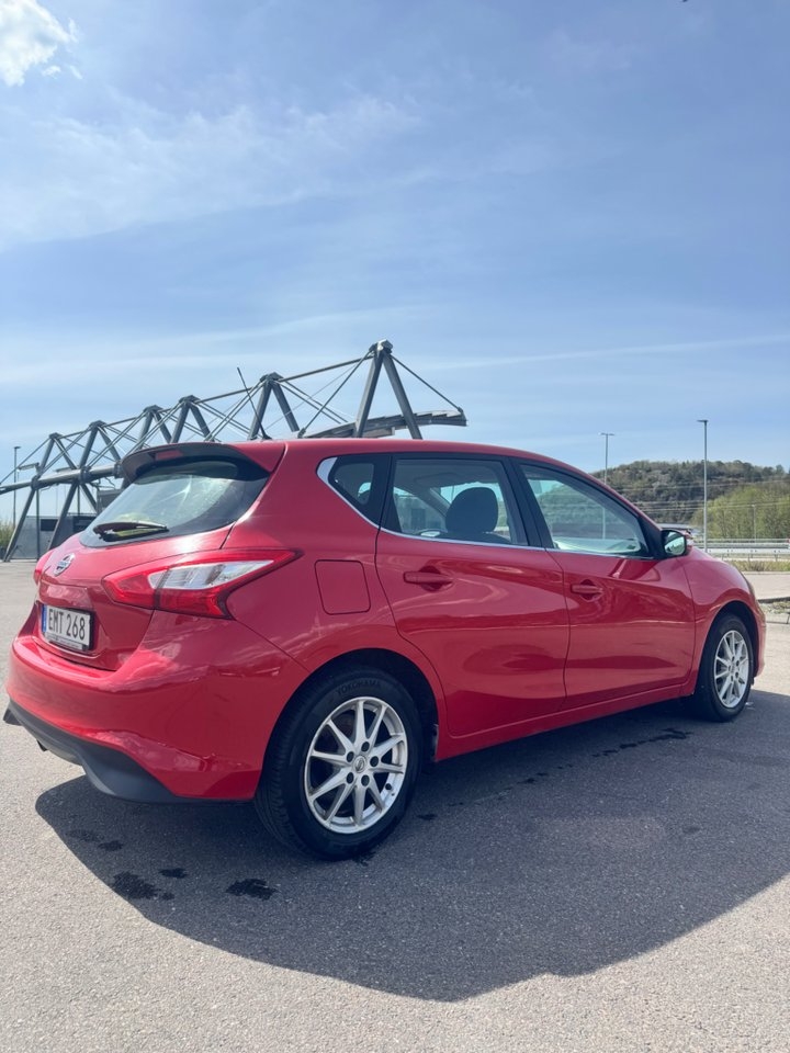 Nissan Pulsar 2015, bild 5/11