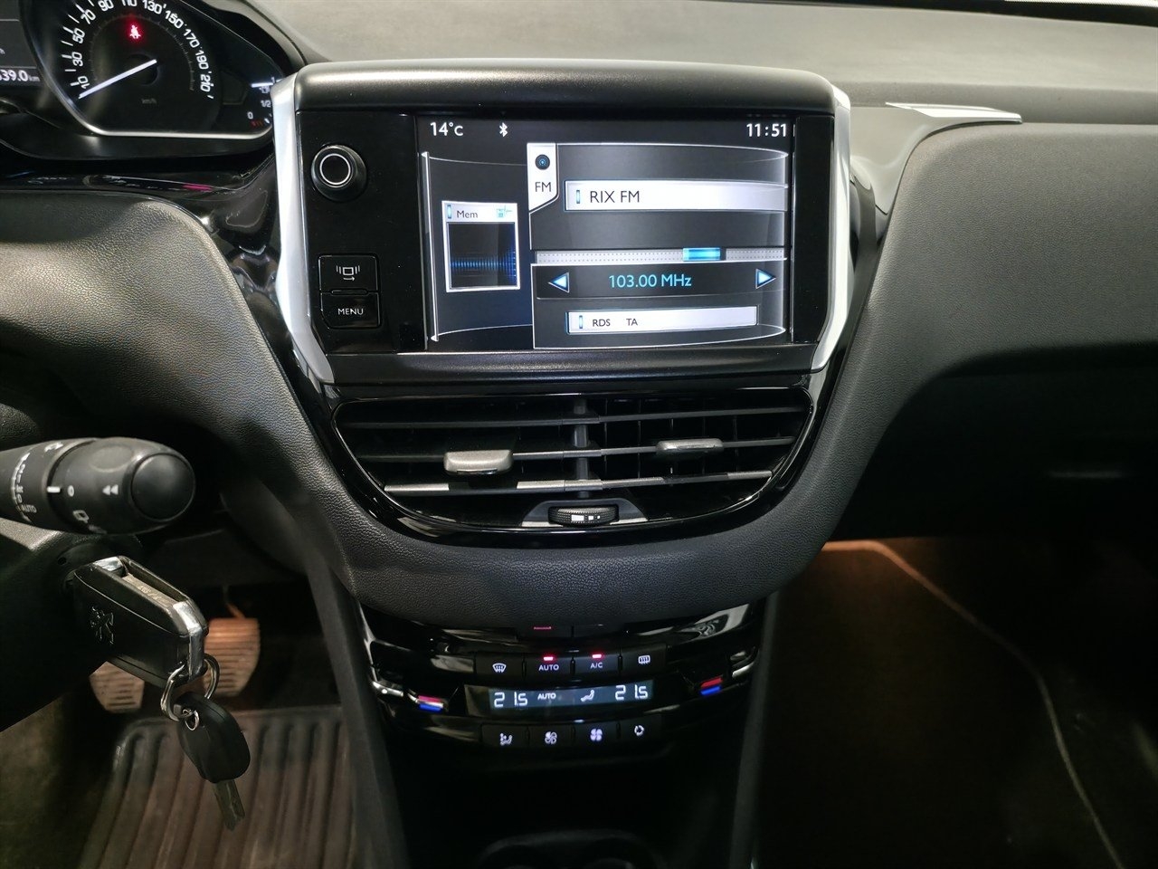 Peugeot 208 2012, bild 7/19