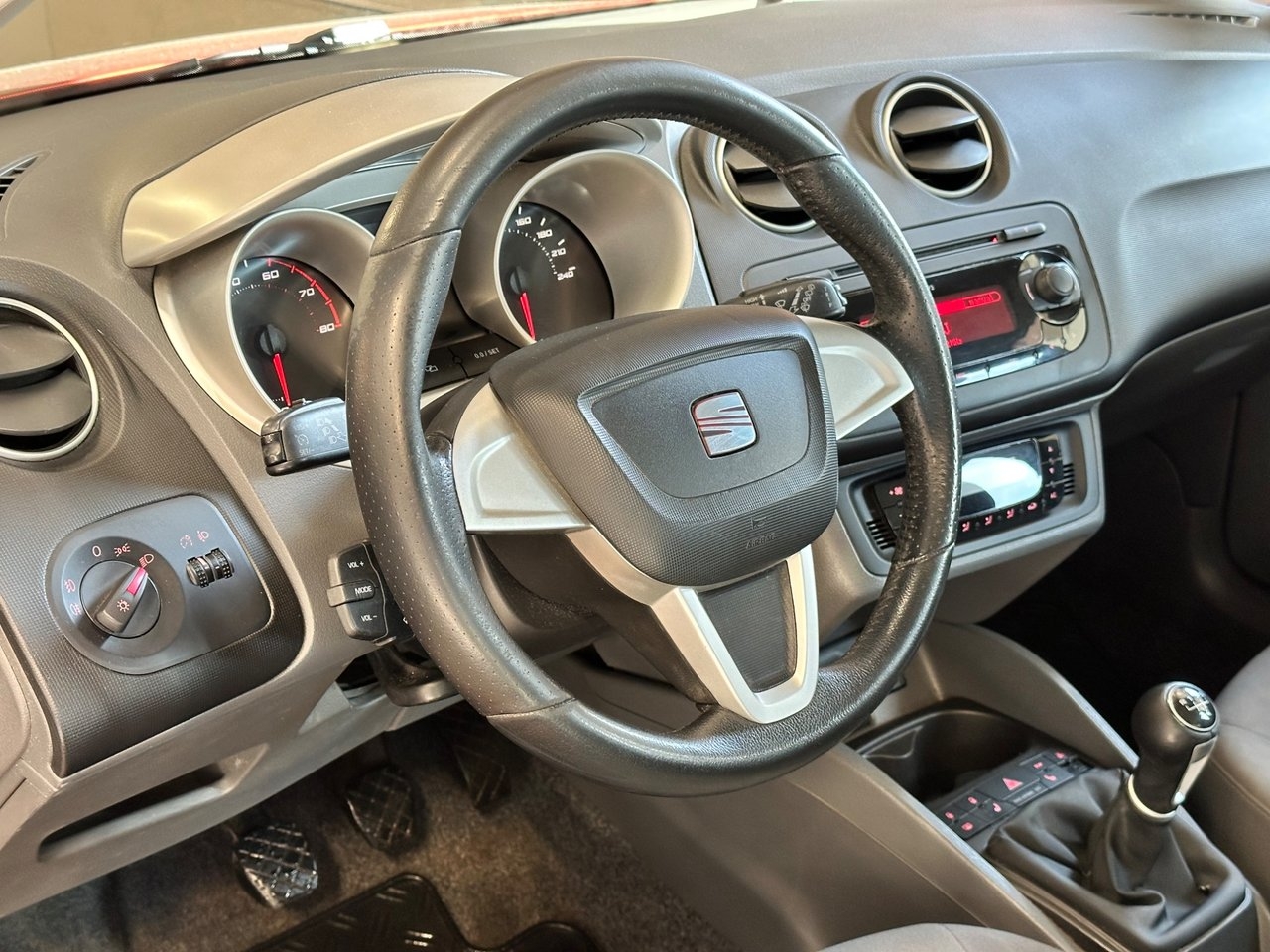 Seat Ibiza 5-dörrar 1.4 Style Euro 4 2010, bild 5/10