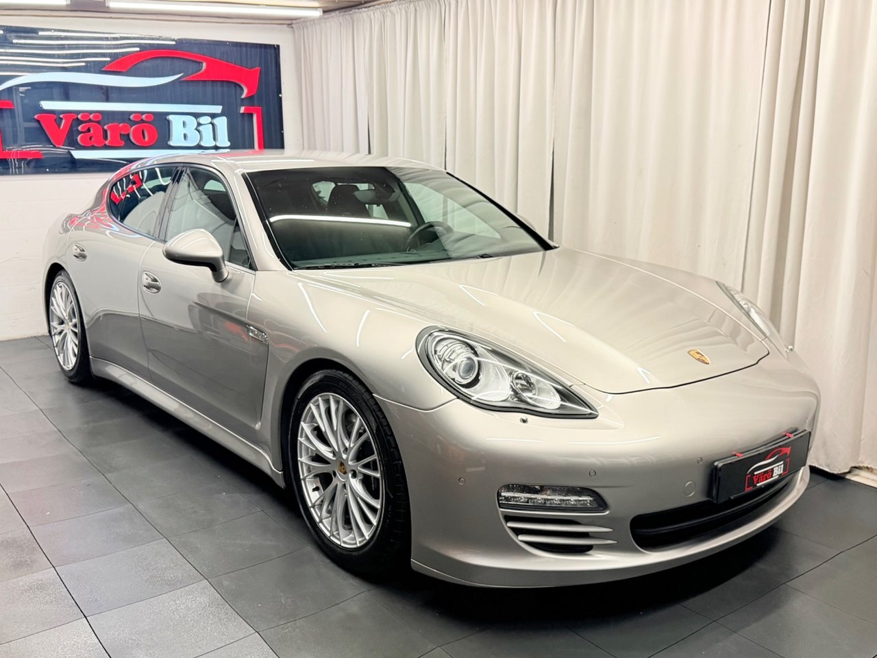 Porsche Panamera 4 2012, bild 2/10